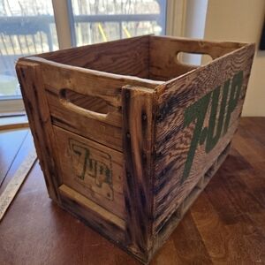 Vintage 7UP Wooden Soda Crate.